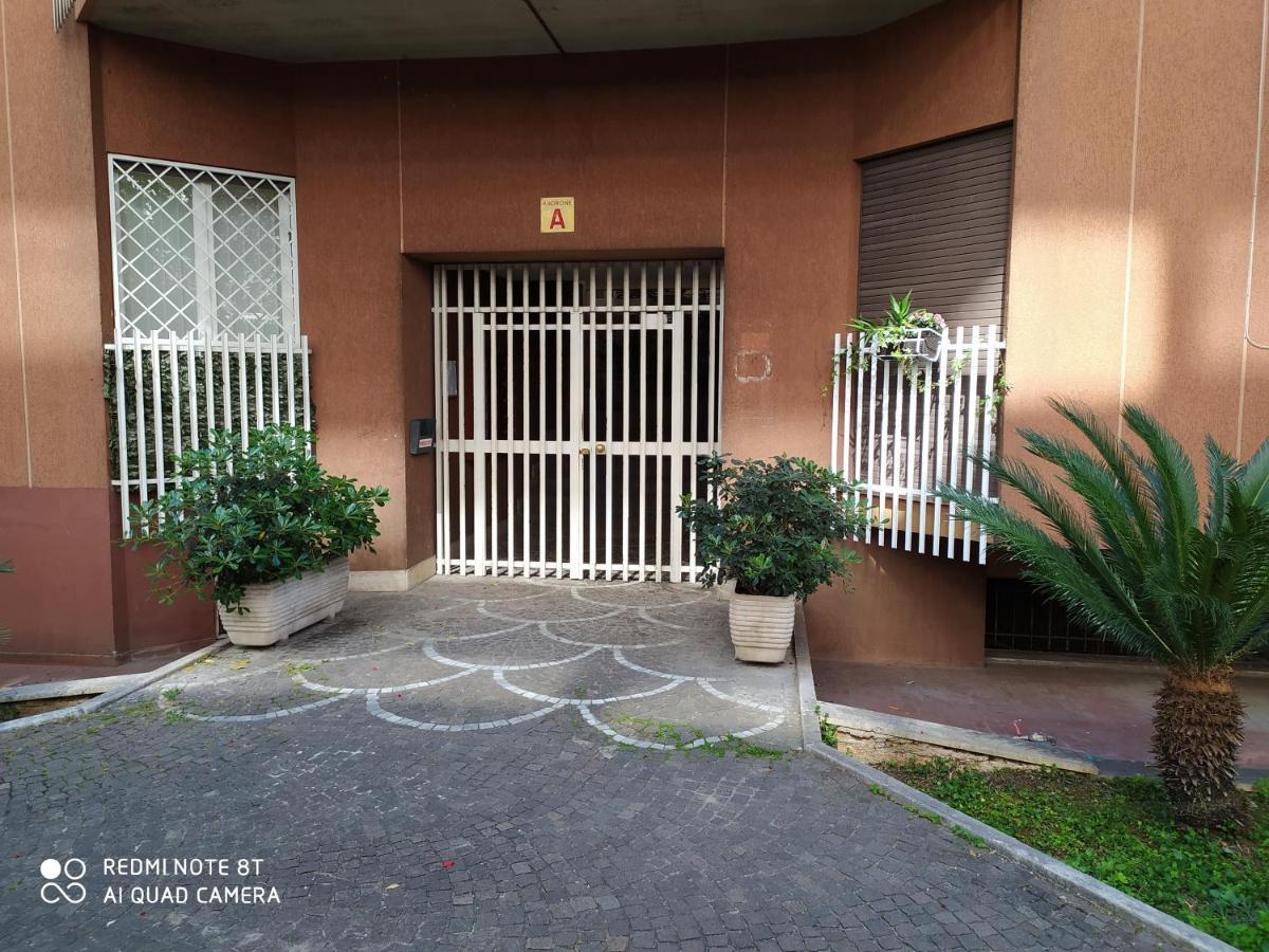 Casa Di Marco A Trastevere Рим Екстер'єр фото